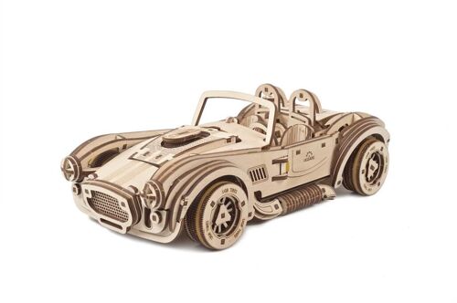UGEARS Mechanical Models: DRIFT COBRA RACING CAR 25,5x13x8,5cm, 370 pièces, temps de montage 9h, en bois, boîte 37,8x17x3,3cm, 14+