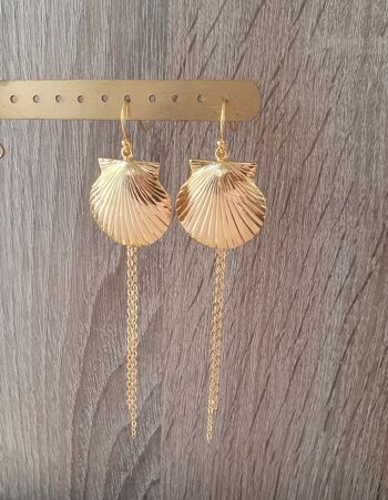 Boucles d'oreilles longues en or coquillage 3