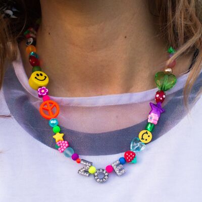 The ZOE 90s name 3D necklace