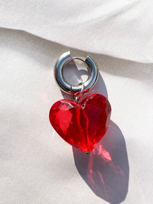 LOVE HEART EARRING - RED