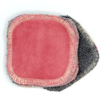 Make-up removing wipes