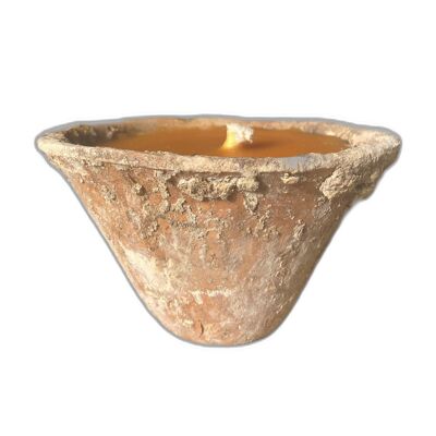 Terracotta resin pot garden candle (recycled candle wax)