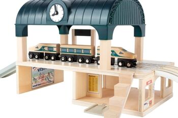 Station avec accessoires | chemins de fer en bois | FSC 100% 1