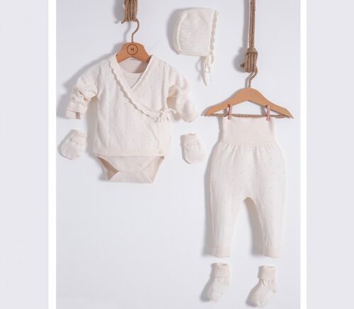100% Cotton Knitwear Modern Style, 5 pieces,  Elegant Baby Bundle, A package of 4 bundles.