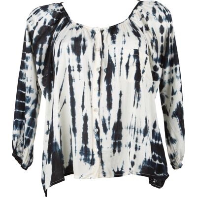 Camisa negra con estampado tie dye