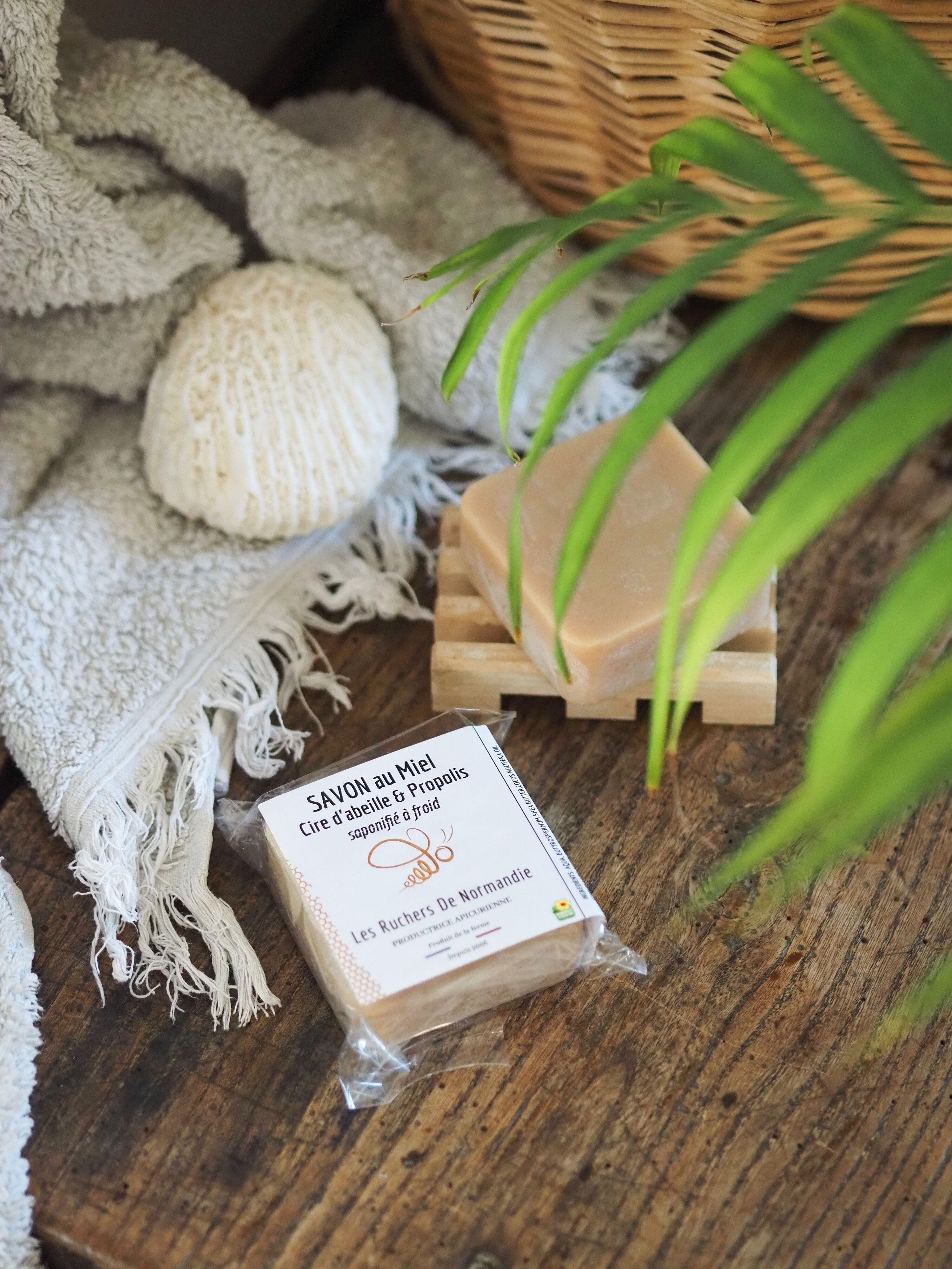 Sapone, Cera d'api e Propoli 100g