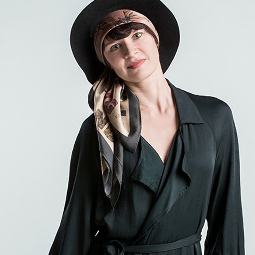 silk foulard | LEAVES | col. caramel | 90x90cm