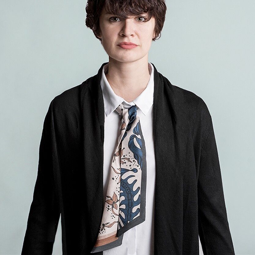 silk scarf | CHARMING WAISTIE | Motif Leaves | with statement | 130x6cm