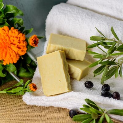 Olive oil and calendula soap 100 gr.