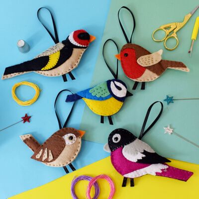 El kit de decoración de pájaros de fieltro Make Arcade