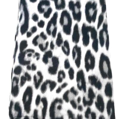 Thick soft leopard pattern scarf