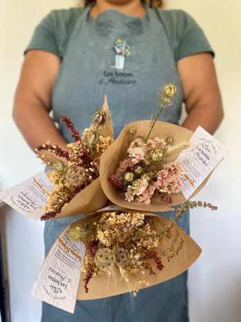 Bouquet de fleurs séchées orangé - Format bureau 1