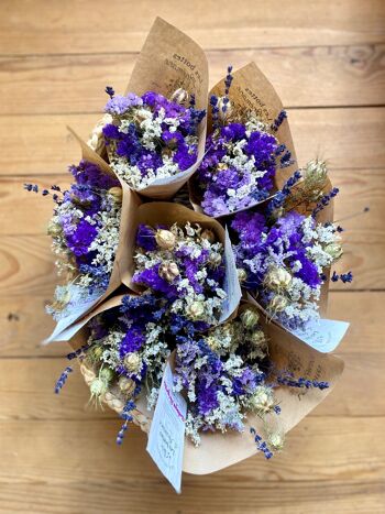 Bouquet de fleurs séchées violet - format bureau 2