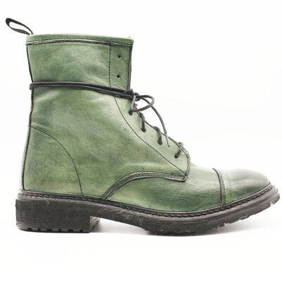 TR1005 Low Boot in washed green