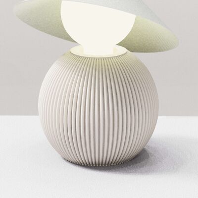 Lampe à poser eco design minimaliste décoratif, "DAM". Dame au chapeau lampe