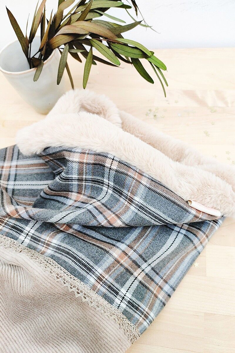 Maxi colletto grigio e cammello