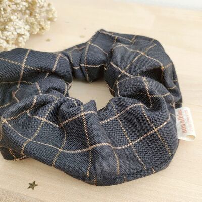 Scrunchie blu navy a quadri marrone chiaro