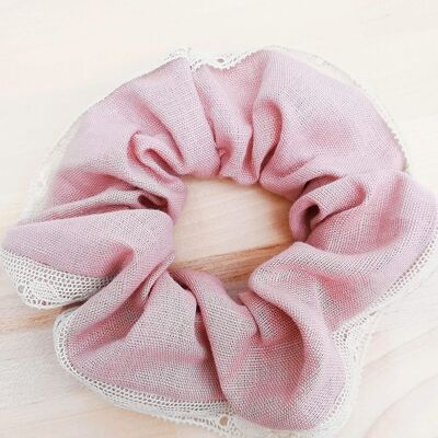 Dusty pink scrunchie with lace