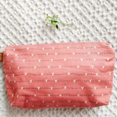 Salmon pink hearts make-up case
