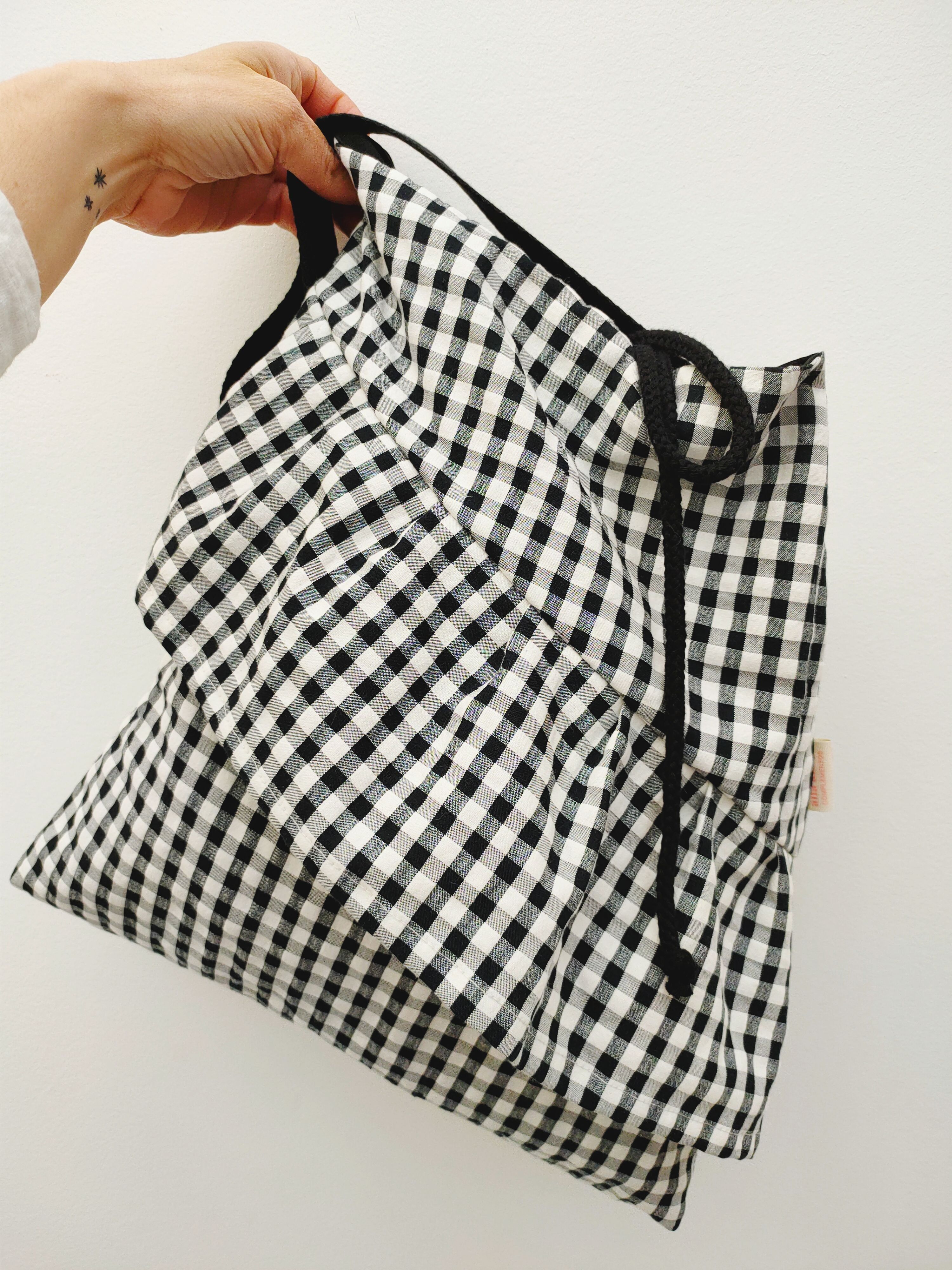 Borsa Samoa a quadretti nera