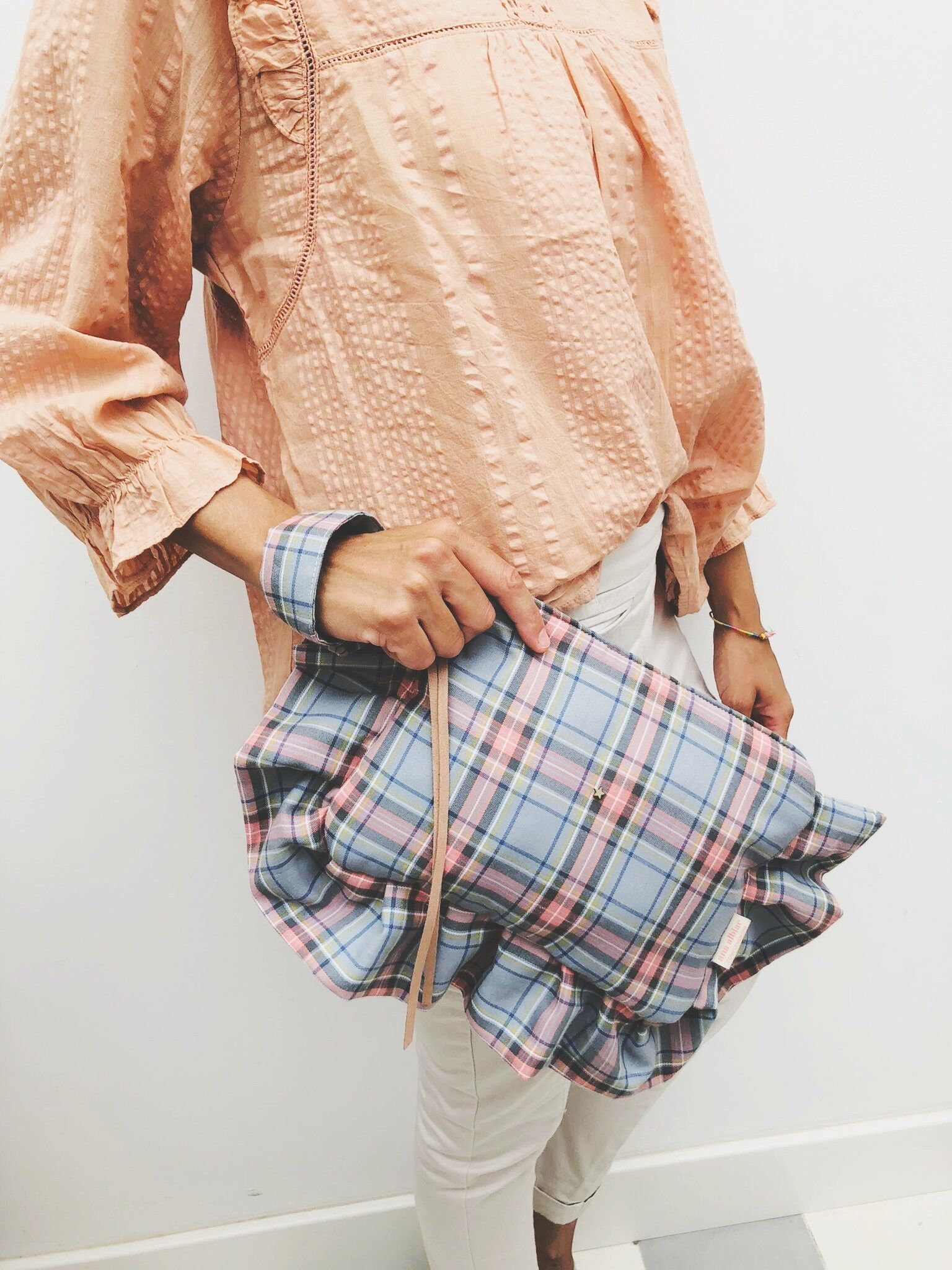 Pochette scozzese grigio nuvola