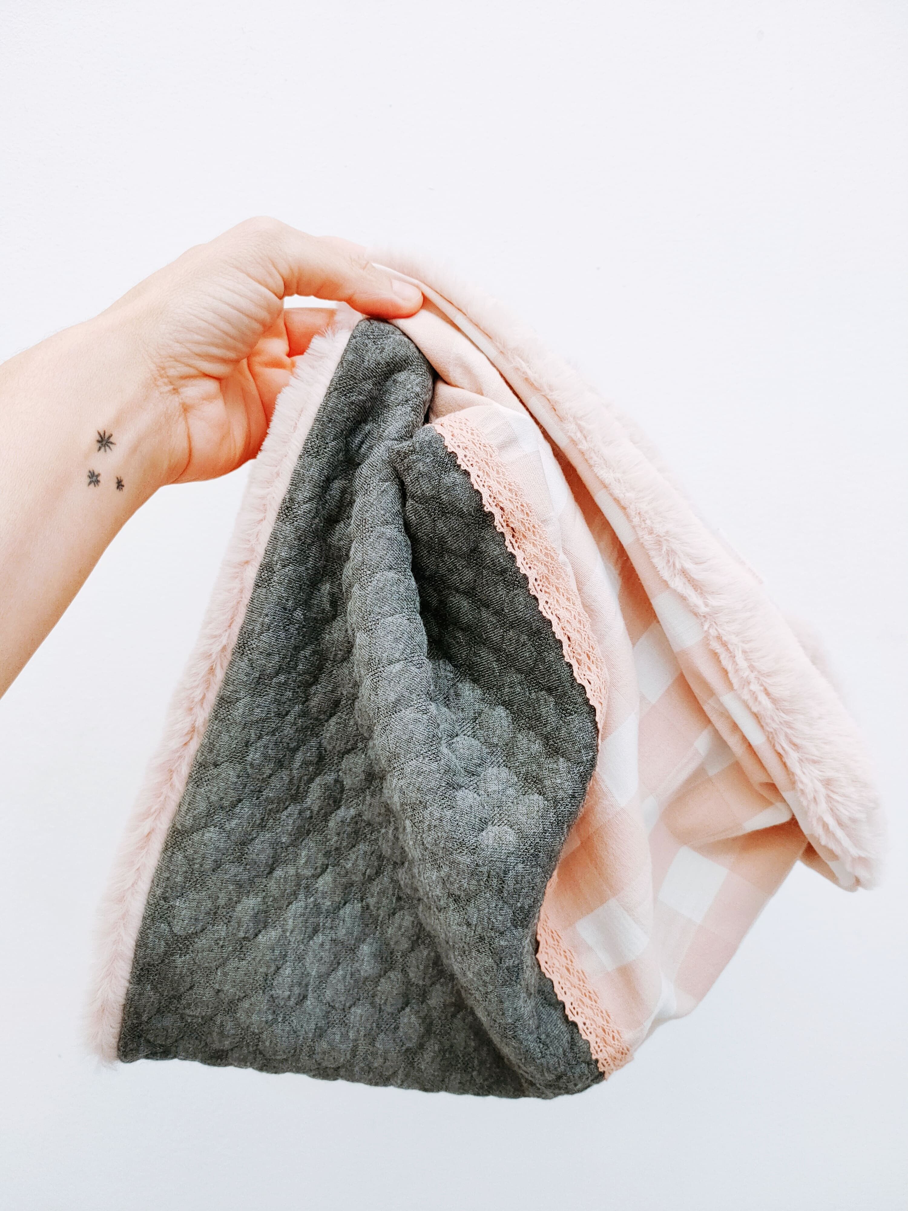 Maxi collo a quadretti rosa salmone