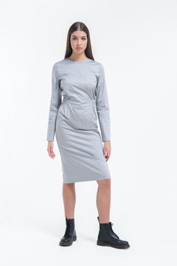 Robe fourreau gris perle élégante et décontractée 3