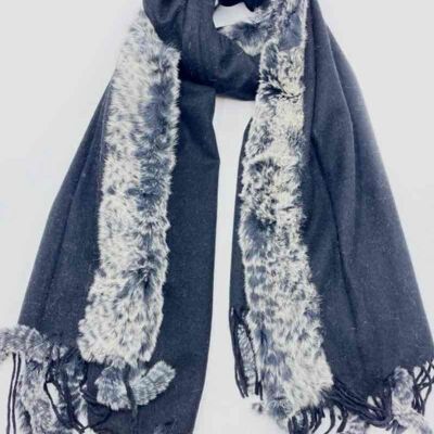 Plain scarf with artificial rabbit fur