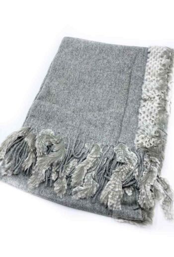 Plain scarf with fur 3