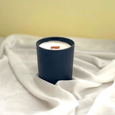 30cl White Label - Blue Spruce + Mistletoe Candle