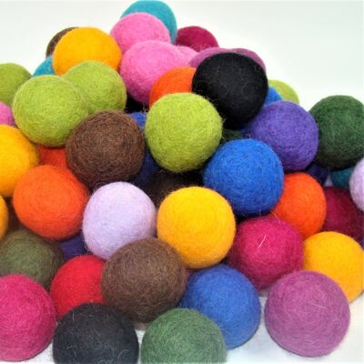 Felted Wool Cat toys-balls, Eco Friendly,Handmade Felted 5cm (300 wool balls 5cm)