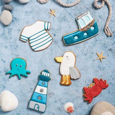 Cookies decorated with a sea theme