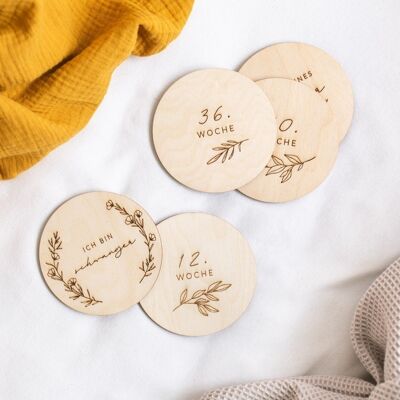 Family Happiness - Wooden Milestones "Pregnancy in Numbers"
