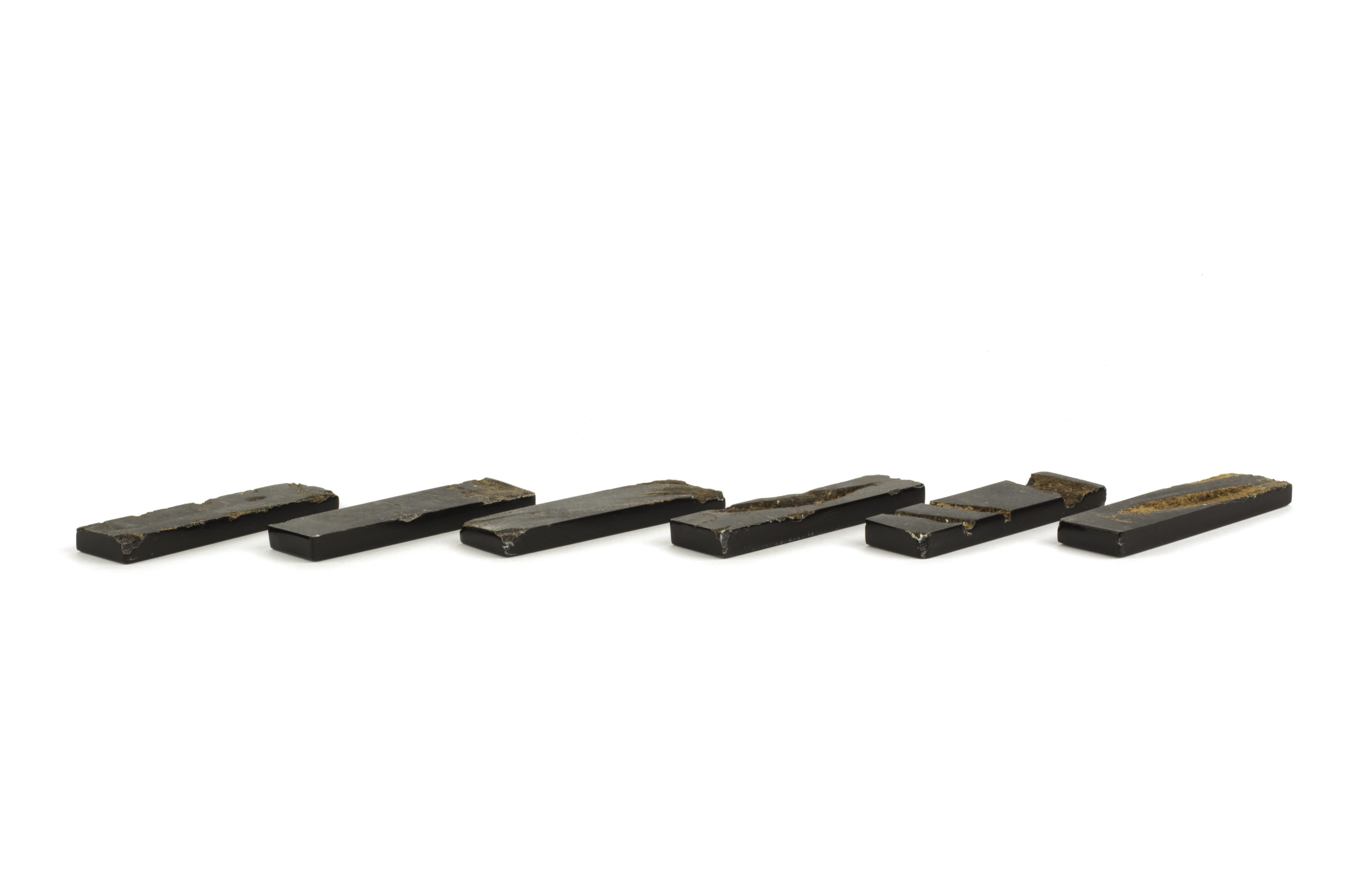 Set di 6 poggiacoltelli in corno nero grezzo