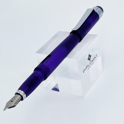 Fountain pen Magnum purple