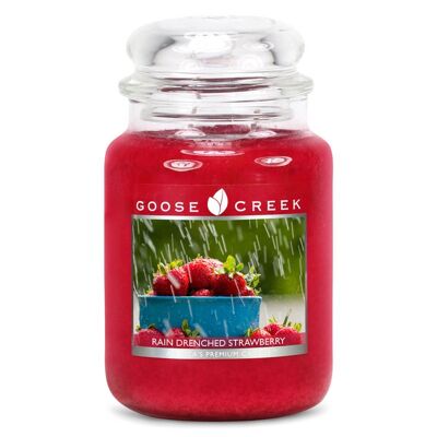 Goose Creek Candle® Tarro grande de fresas empapadas de lluvia