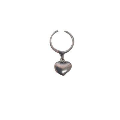 Fine ring with hanging heart