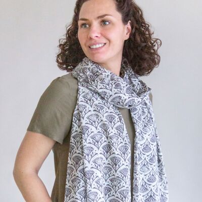 Scarf / Scarf / Écharpe - organic cotton - "Flower Stamp" dark purple / cream