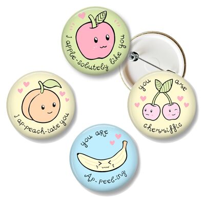 Set di bottoni kawaii con frutta - mela, pesca, banana e ciliegia