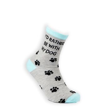 Mesdames, je serais plutôt avec mon chien Chaussettes 4