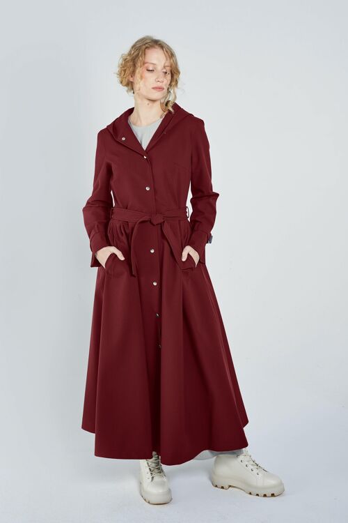 BURGUNDY ICONIC RAINCOAT - recycled materials