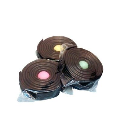 LICORICE ROLL WITH CHEWING GUM - Tube of 40pcs
