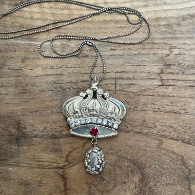 ANTIQUE CROWN - Strass rojo con colgante gris