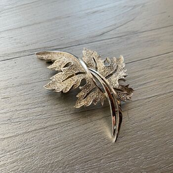 BROCHE FEUILLE 3