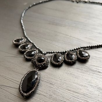 COLLIER HÉMATITE ET ONYX 1