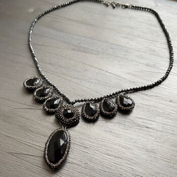 COLLIER HÉMATITE ET ONYX 2