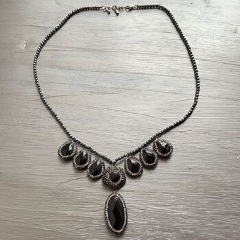 COLLIER HÉMATITE ET ONYX 3