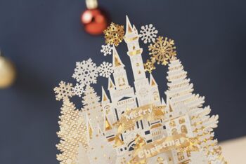 Carte de Noël pop-up blanche dorée avec flocons de neige et sapin de Noël 3