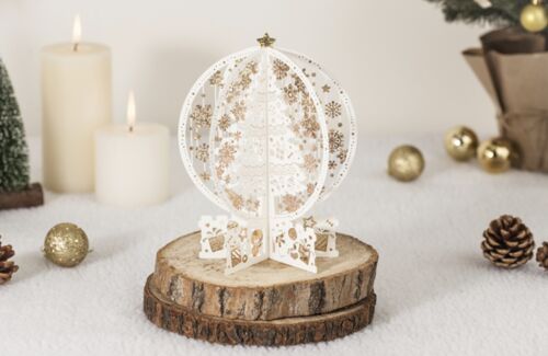 3D kerstkaart met witte kerstbomen en gouden kerststerren incl. berichtenpaneel