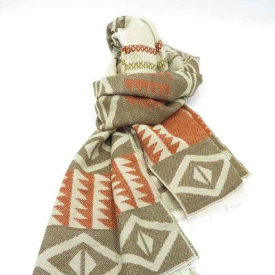 Soft geometric pattern scarf